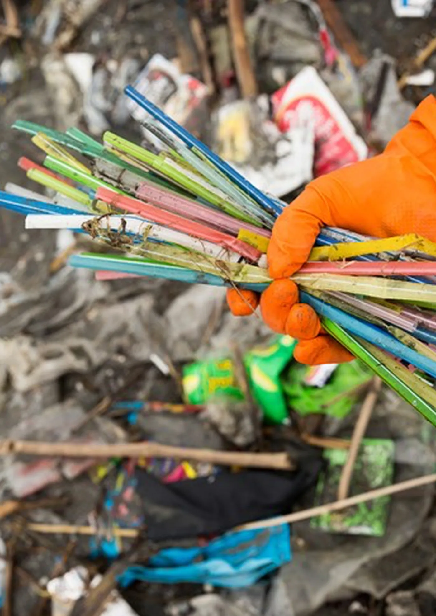 Plastic straws in ocean waste